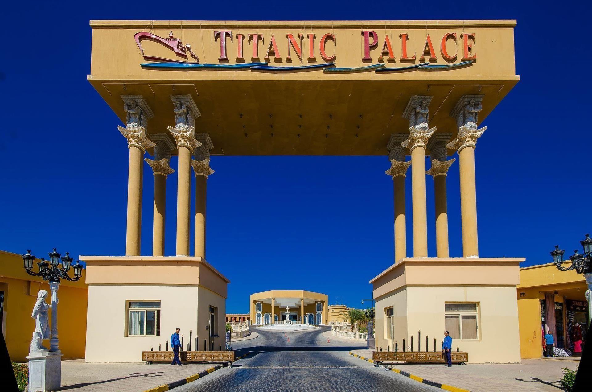 TITANIC PALACE