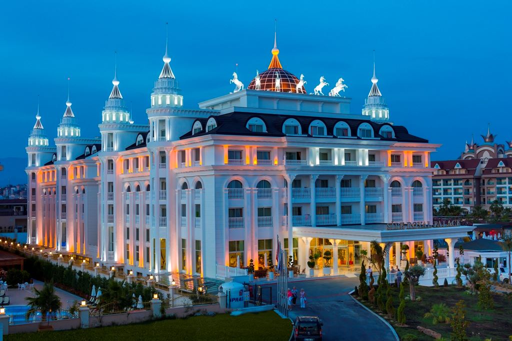 SIDE ROYAL PALACE HOTEL & SPA