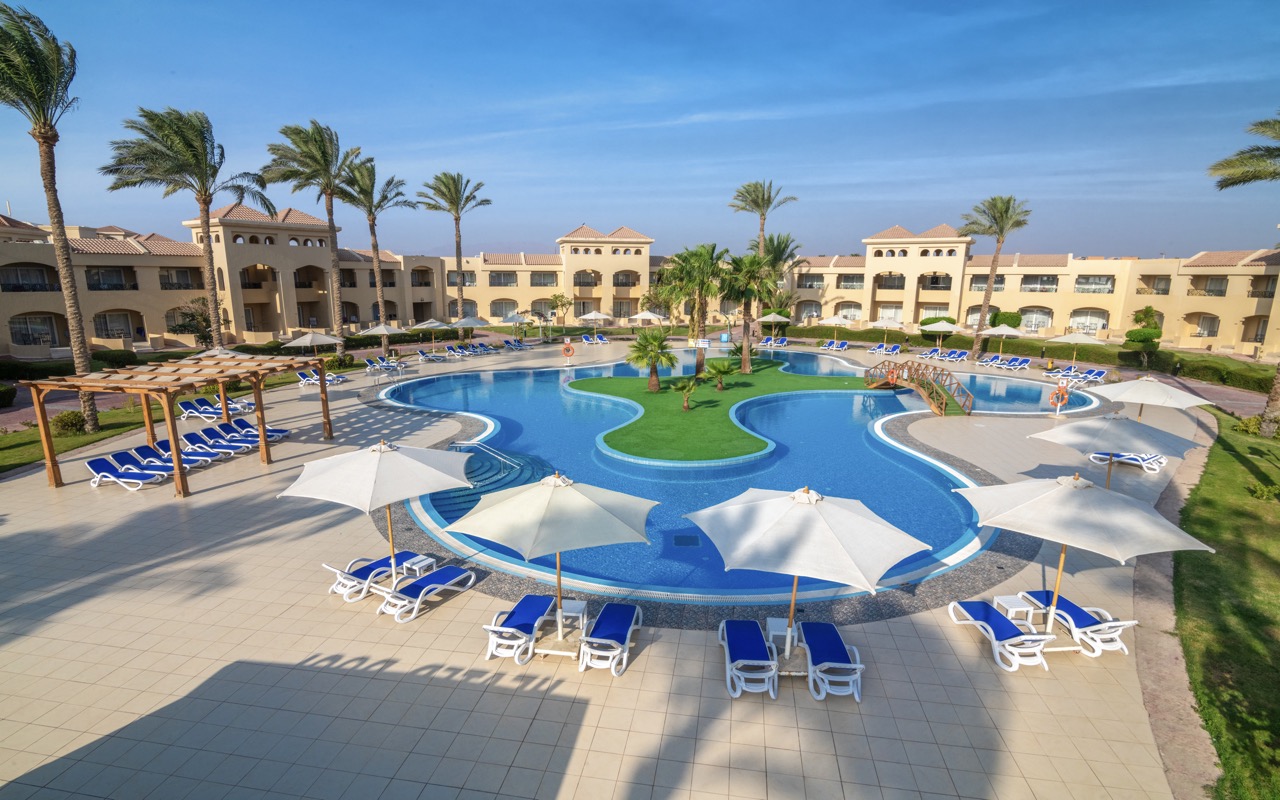 CLEOPATRA LUXURY RESORT MAKADI BAY