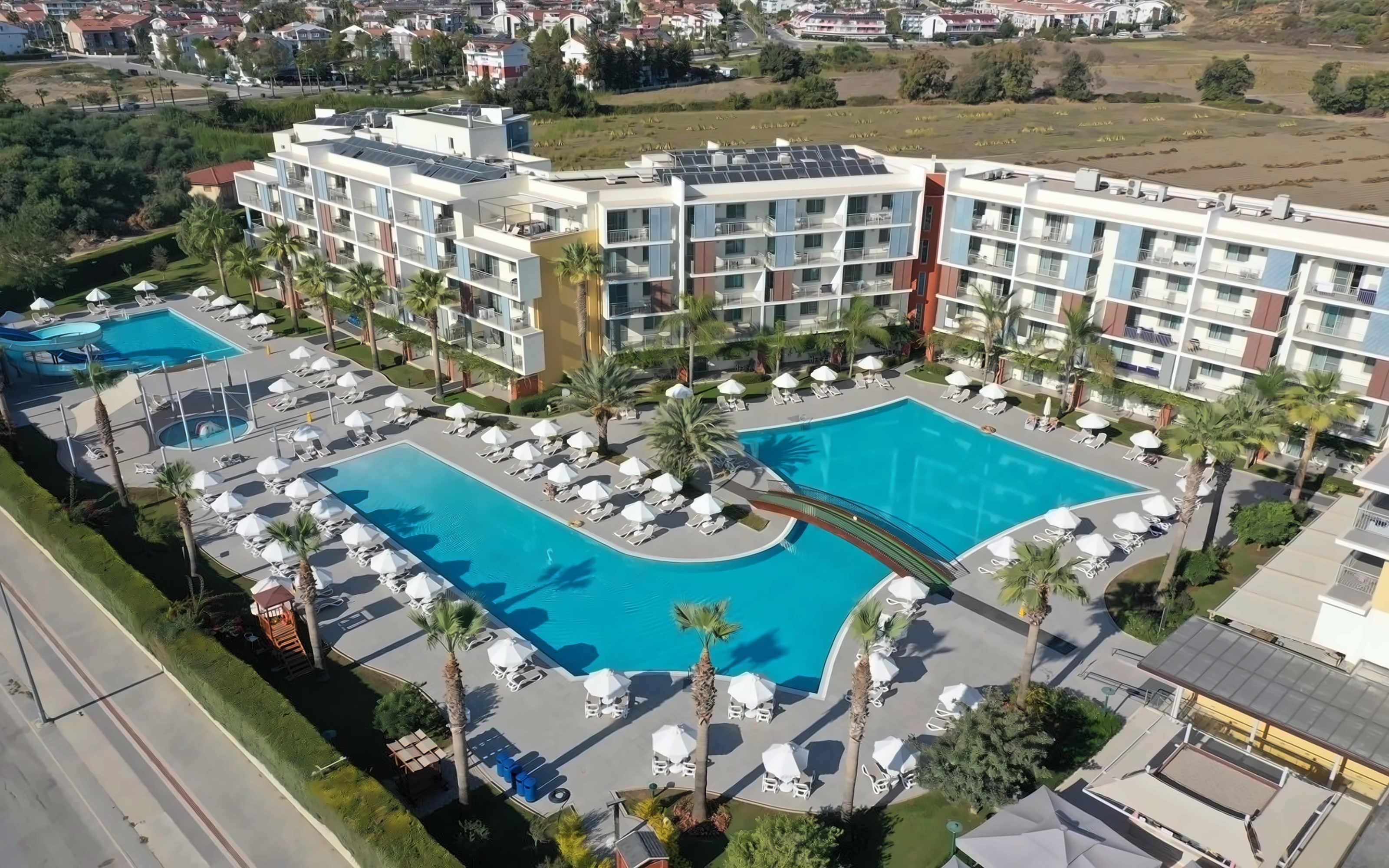 BARUT GOIA (BARUT SUNWING SIDE BEACH)