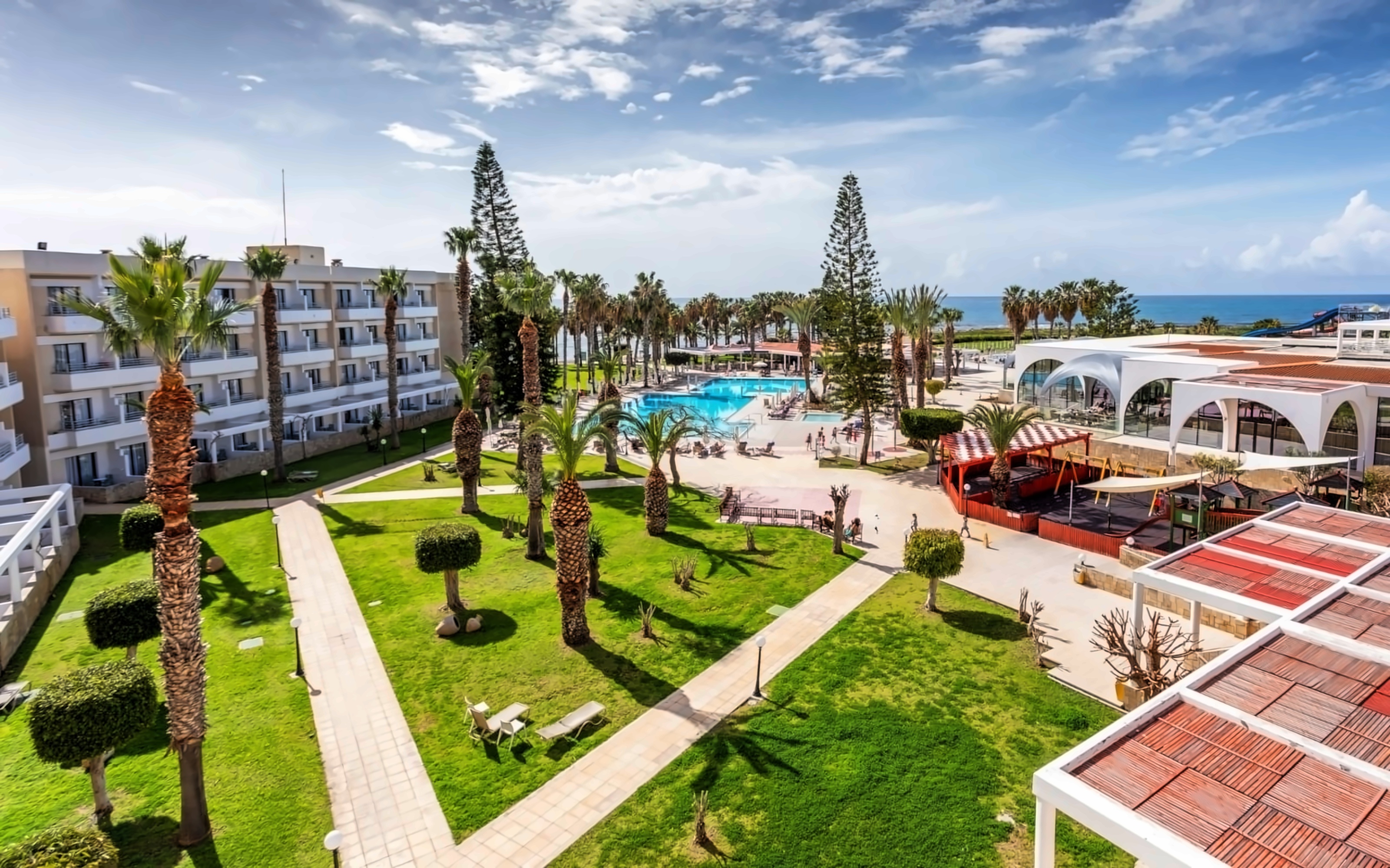 LOUIS PHAETHON BEACH HOTEL