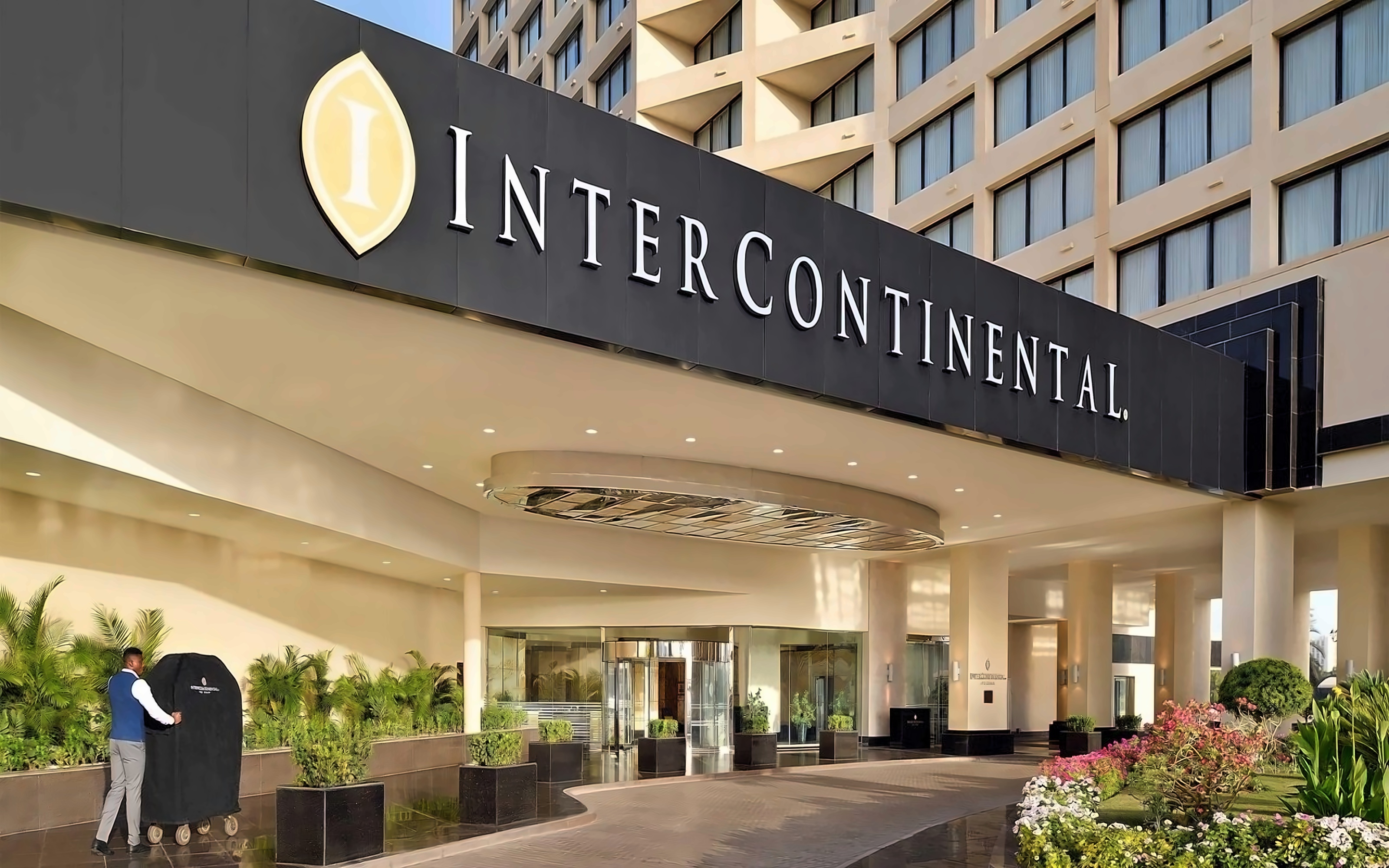 INTERCONTINENTAL HOTEL ABU DHABI