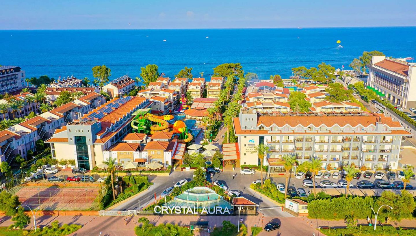 CRYSTAL AURA BEACH RESORT & SPA