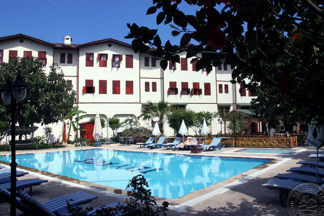 IDYROS HOTEL