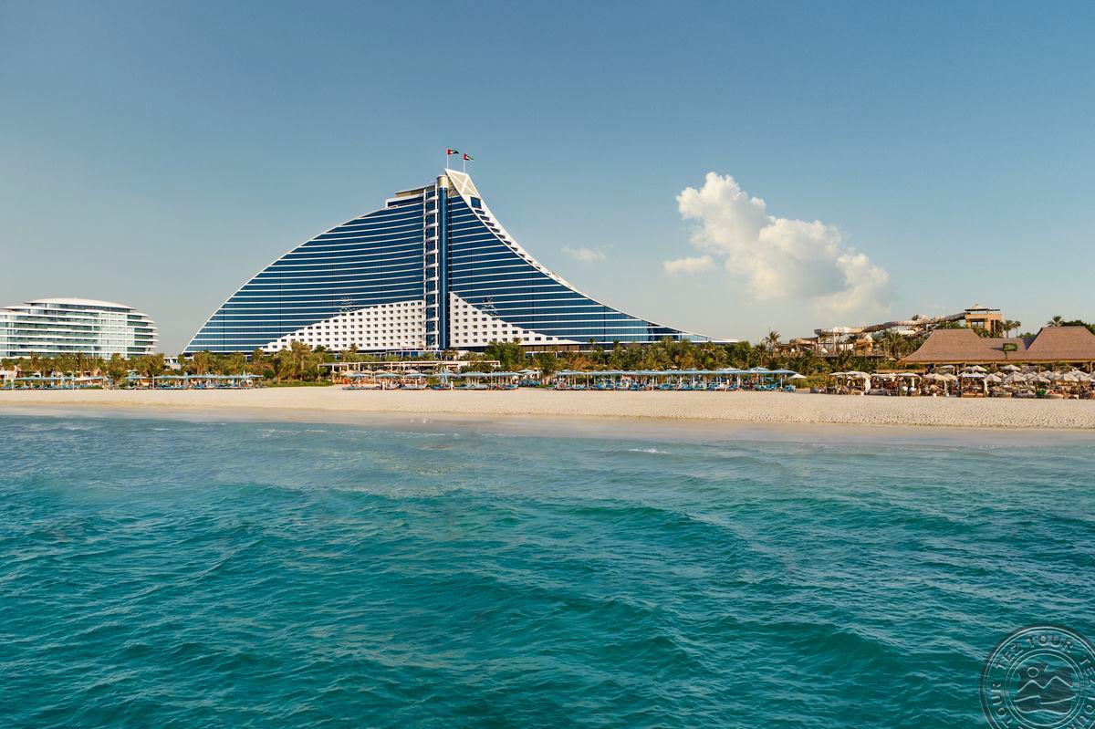 JUMEIRAH BEACH HOTEL